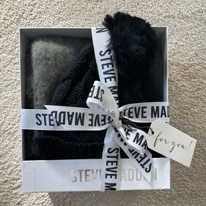 Steve Madden Hat and Scarf Set